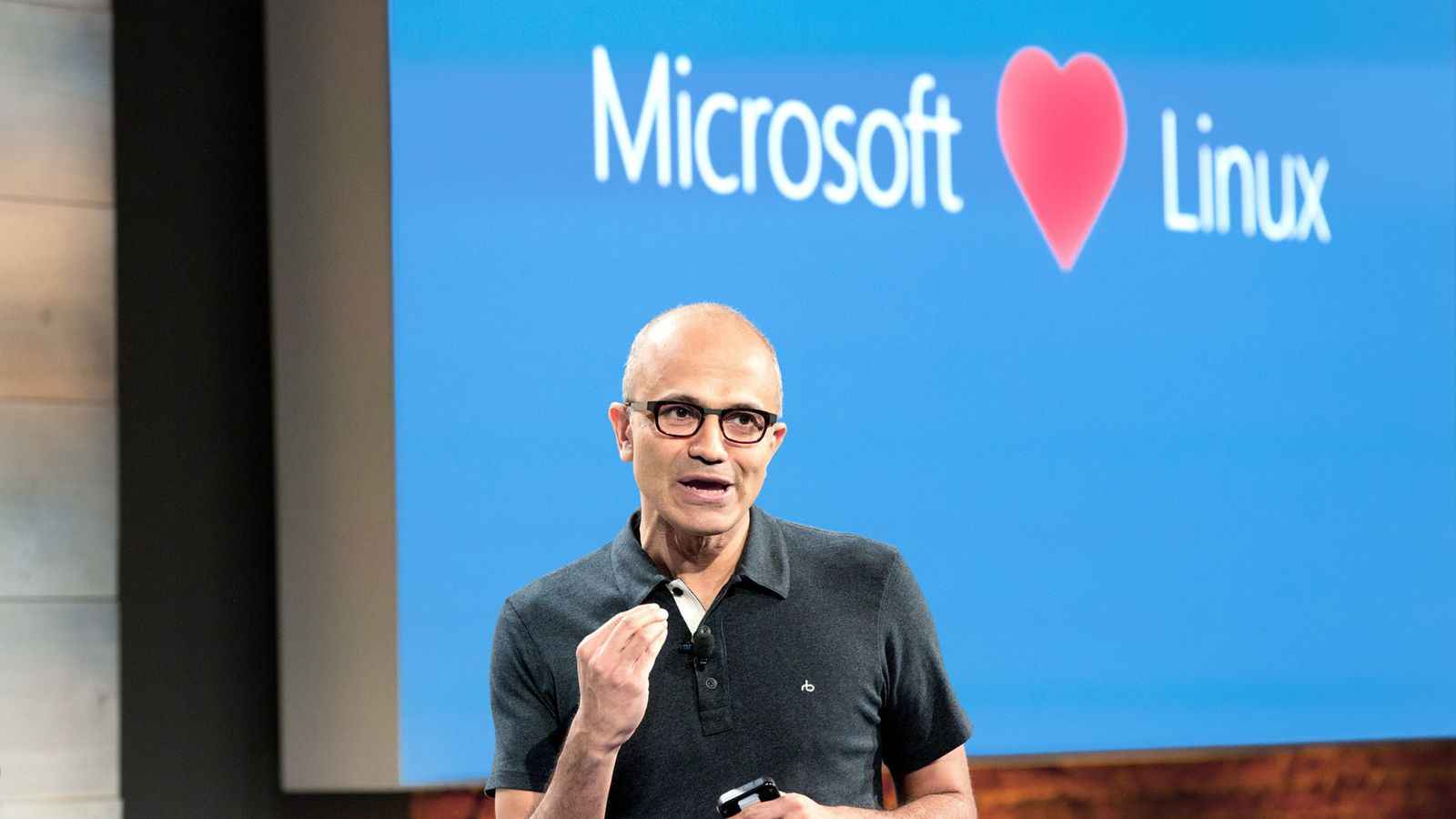 Microsoft love linux